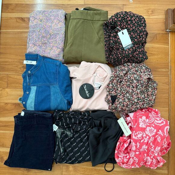 Women 10 Pieces High End Premium Brand Mixed Style Mixed Size Bundle